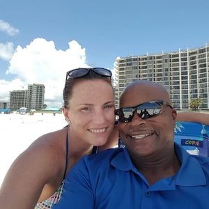 Meet your Posher, Manuel